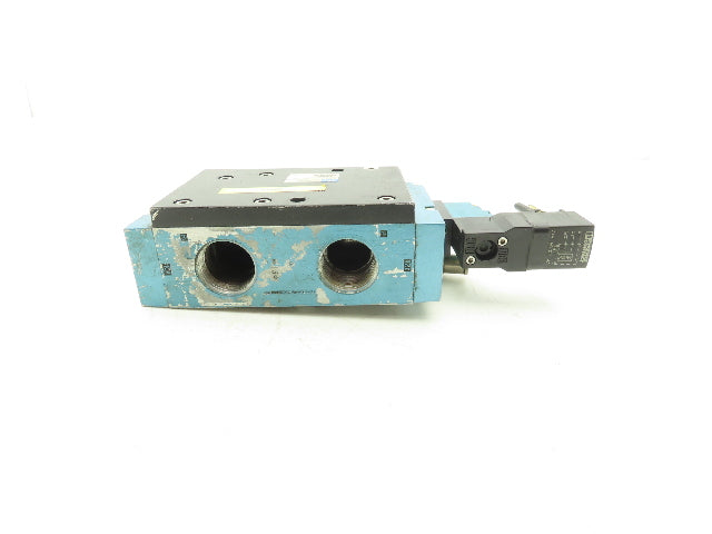 MAC MAC 67A-A1-DBA-DU-DDAJ-1JA Pneumatic 3/2 Way Valve High Flow Piloted 1" NPT