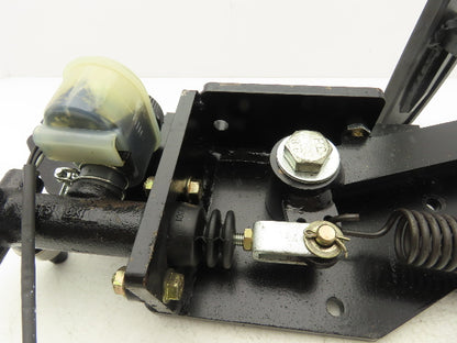 Yale ERC060VGN36TE085 Electric Forklift Brake Pedal Master Cylinder & Bracket