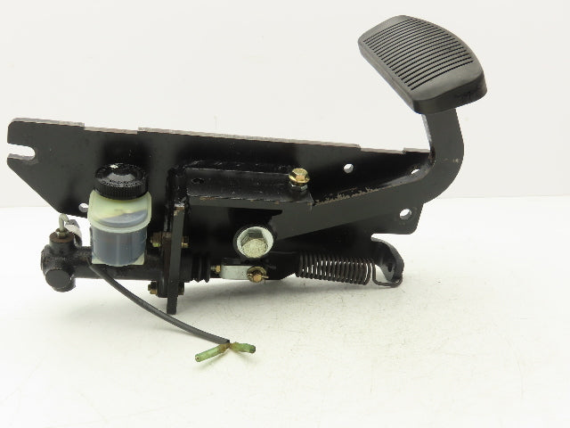 Yale ERC060VGN36TE085 Electric Forklift Brake Pedal Master Cylinder & Bracket