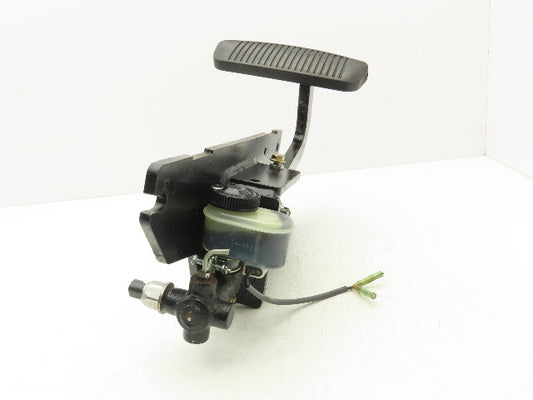 Yale ERC060VGN36TE085 Electric Forklift Brake Pedal Master Cylinder & Bracket