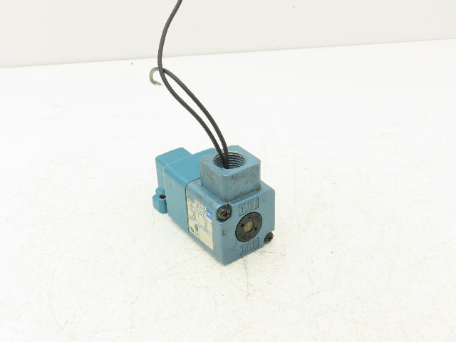 Mac 250B-111CA Solenoid Operated 3-Way Poppet Valve 25-150PSI 120VAC/24VDC