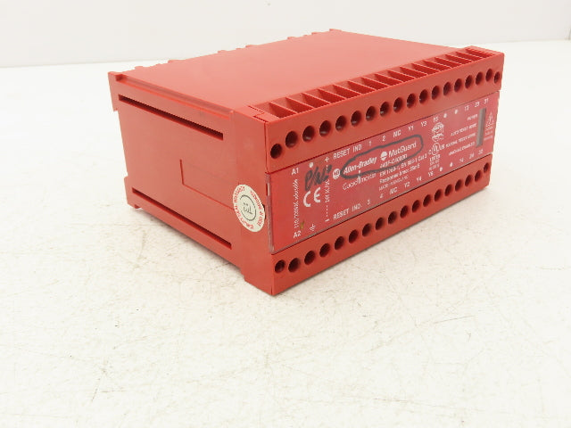 Allen Bradley 440F-C4000D Guardmaster MatGuard Monitored Safety Control Unit