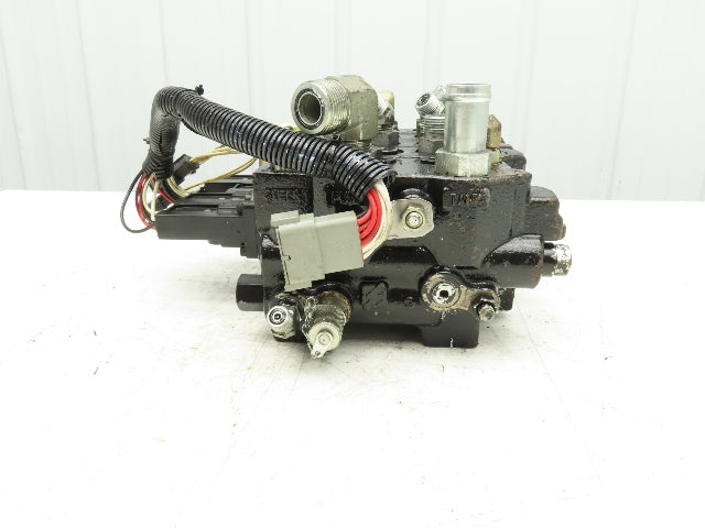 Yale Hydraulic 4 Lever Spool Valve Mast Control ERC060VGN36TE085