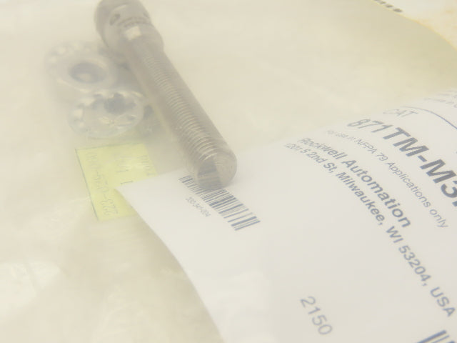 A-B 871TM-M3NP8-D4 Metal Face Inductive Proximity Switch 10-30VDC 8mm OD Ser A