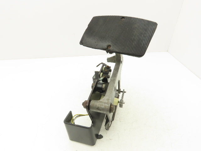 Yale Forklift Throttle Accelerator Pedal Bracket & Potentiometer Off ERC120HD