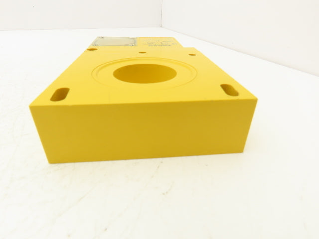 Turck BI40R-32SR-UP6X Industrial Inductive Ring Proximity Sensor 10-30VDC