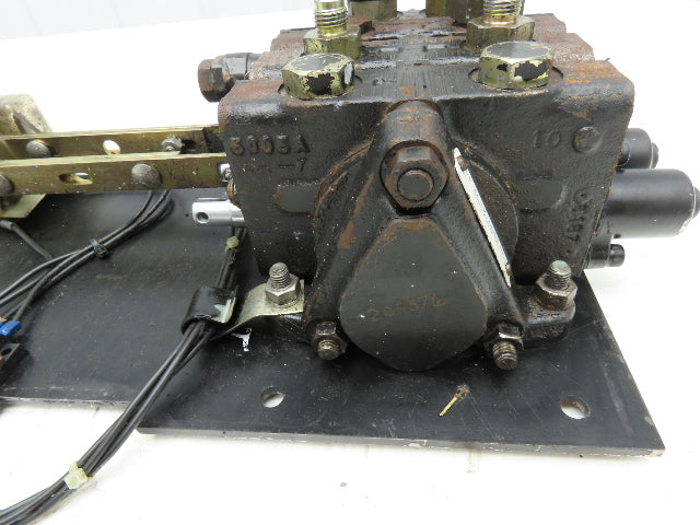 Yale Hydraulic 2-Spool 2 Lever Forklift Mast Control Valve Assembly Off ERC120HD