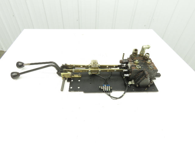 Yale Hydraulic 2-Spool 2 Lever Forklift Mast Control Valve Assembly Off ERC120HD