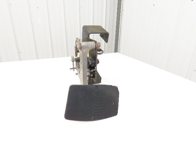 Yale Forklift Throttle Accelerator Pedal Bracket & Potentiometer Off ERC100HD