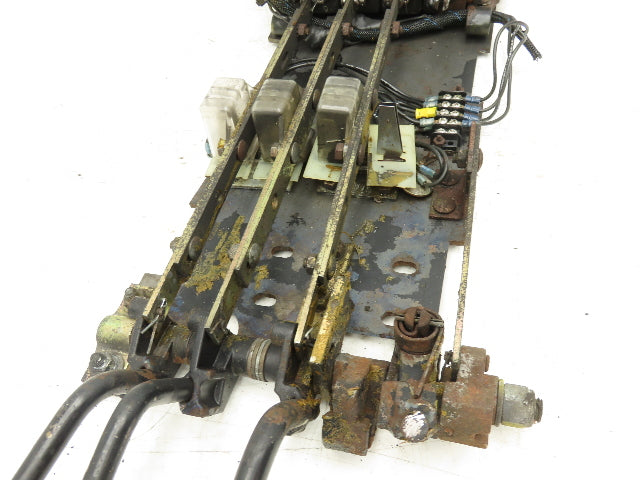 Yale Hydraulic 3-Spool 3 Lever Forklift Mast Control Valve Assembly Off ERC120HD
