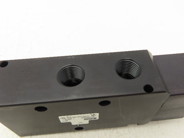 Parker B7W3BB553A Pneumatic Solenoid Inline Valve 3 Way 2 Position 1/2" NPT