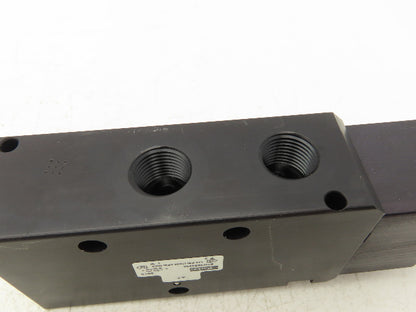 Parker B7W3BB553A Pneumatic Solenoid Inline Valve 3 Way 2 Position 1/2" NPT