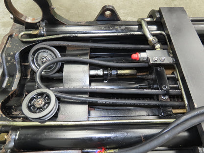 Yale 202979 Forklift Mast 3 Stage 3 Lever 162" Lift 9150lb Class 4 ERC100HDN