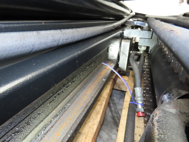 Yale 202979 Forklift Mast 3 Stage 3 Lever 162" Lift 9150lb Class 4 ERC100HDN