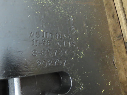 Yale 202979 Forklift Mast 3 Stage 3 Lever 162" Lift 9150lb Class 4 ERC100HDN