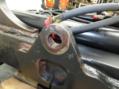 Yale 202979 Forklift Mast 3 Stage 3 Lever 162" Lift 9150lb Class 4 ERC100HDN
