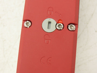 Euchner STP4A-2131A024M Safety Guard Switch M20x1.5 Cable Entry 230VAC/24VDC 4A