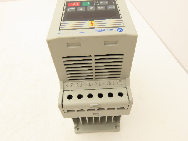 Allen Bradley 160BA03NPS1 Variable Speed AC Drive 0.75kW 1Hp 460VAC 3Ph Ser C