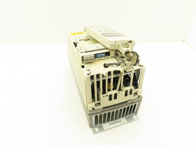 ABB ACS800-U1-0006-5 Variable Speed AC Drive VFD 5Hp 480V 8.1A 3PH Read