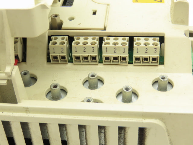 ABB ACS800-U1-0009-5+P901 Variable Speed AC Drive VFD 5.5kw 7.5Hp 480V 3PH