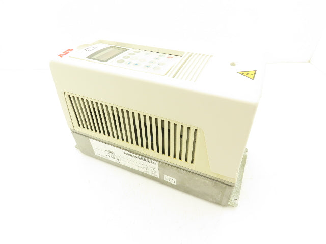 ABB ACS800-U1-0004-5+P901 Variable Speed AC Drive VFD 2Hp 480V 4.9A 3PH READ