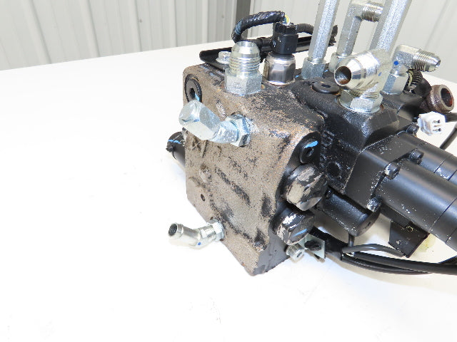 Raymond 67620-U3584-71 Hydraulic 3-Spool Forklift Mast Control Valve Off 4750C50