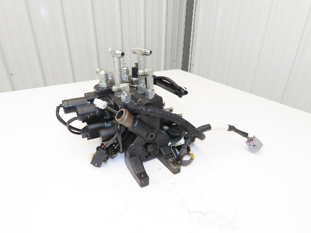 Raymond 67620-U3584-71 Hydraulic 3-Spool Forklift Mast Control Valve Off 4750C50