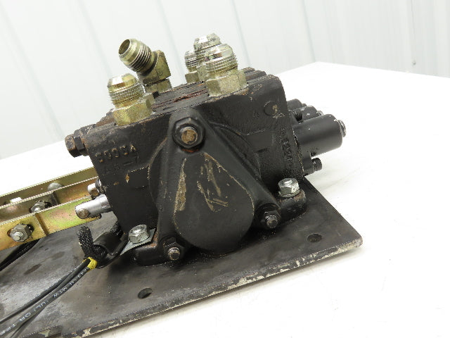 Yale Hydraulic 3-Spool 3 Lever Forklift Mast Control Valve Assembly Off ERC080
