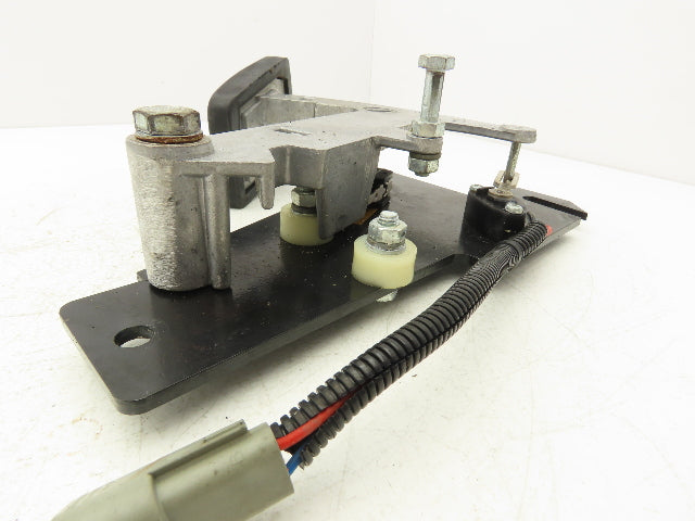 Yale Forklift Throttle Accelerator Pedal Bracket/Potentiometer ERC040AHN36TE082