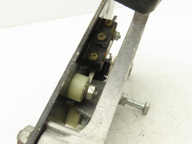 Yale Forklift Throttle Accelerator Pedal Bracket/Potentiometer ERC040AHN36TE082
