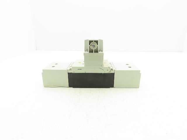 Eaton NZMN1-A160 Molded Case Circuit Breaker 690V 160A NZM1 Frame Side Actuated