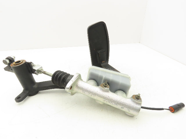 Yale Forklift Brake Pedal Master Cylinder Assembly Off ERC040AHN36TE082