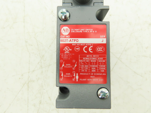 Allen Bradley 802T-ATPD Plug In Oiltight Limit Switch Roller Arm Spring Return