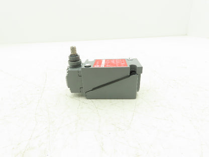 Allen Bradley 802T-ATPD Plug In Oiltight Limit Switch Roller Arm Spring Return