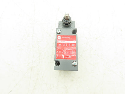 Allen Bradley 802T-ATPD Plug In Oiltight Limit Switch Roller Arm Spring Return