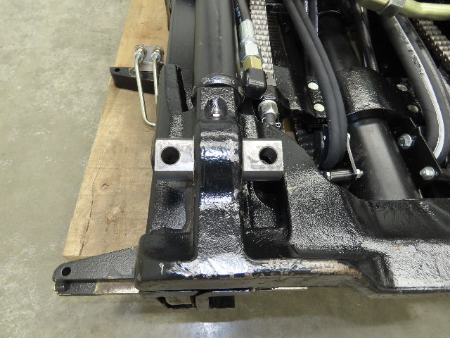 Yale Forklift Mast 3 Stage 4 Lever 181.7" Lift 5500lb Class 3 ERC060VGN36TE085