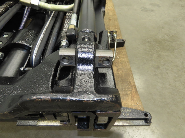 Yale Forklift Mast 3 Stage 4 Lever 181.7" Lift 5500lb Class 3 ERC060VGN36TE085