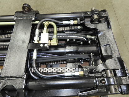 Yale Forklift Mast 3 Stage 4 Lever 181.7" Lift 5500lb Class 3 ERC060VGN36TE085