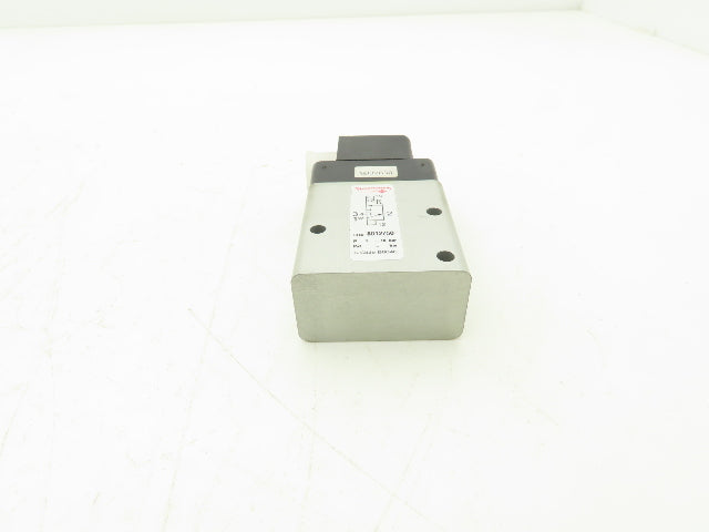 Norgren 8012750 Pneumatic Solenoid Valve 3/2-Pos 24 VDC 145 PSI 1/4" NPT