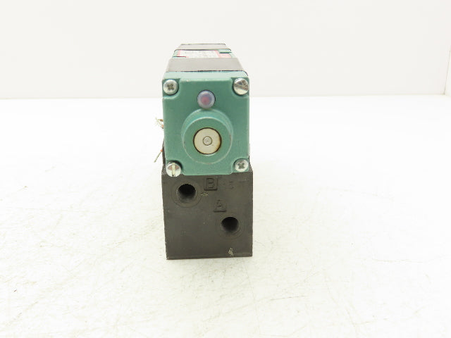 Numatics 081SS415M000061 Pneumatic Solenoid Valve 24 VDC 150 PSIG W Manifold