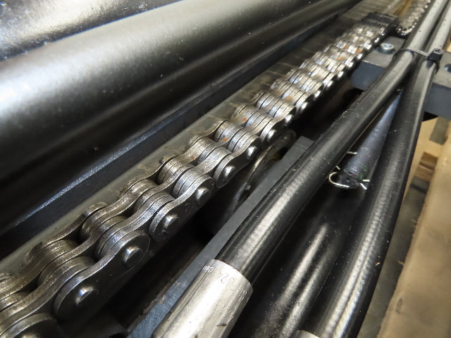 Raymond 1068430/011 Forklift Mast 250" 3-Stage Tilt Class 2 4000lbs Cap 425C40TT