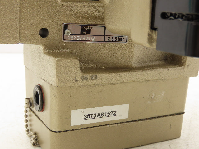Ross 3573A4202 Pneumatic Solenoid Double Valve 24VDC 1"NPT 2-8.5 Bar