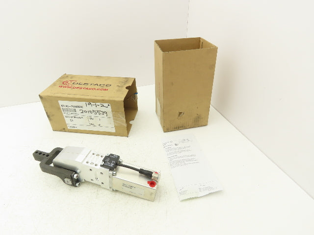 Destaco 82L4G-203B8030 Pneumatic Power Clamp 3360 Lbs Holding 90° Swivel