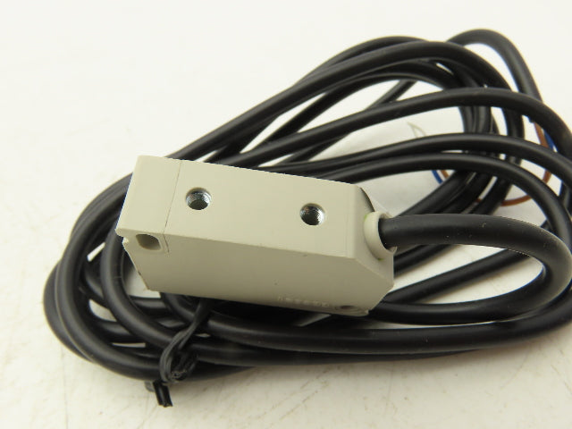 Telemecanique XS8G12MA230 Inductive Proximity Switch Detector Sensor 240V 200mA