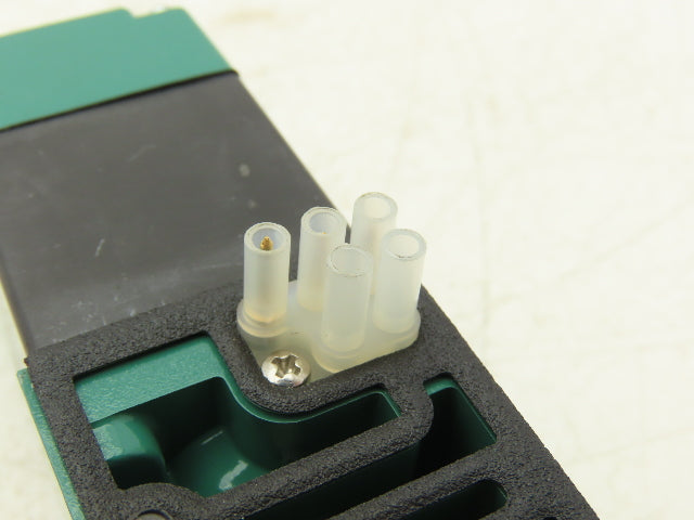 Numatics 081SA400K000030 Pneumatic Solenoid Valve 150PSIG 110-120V/50-60Hz