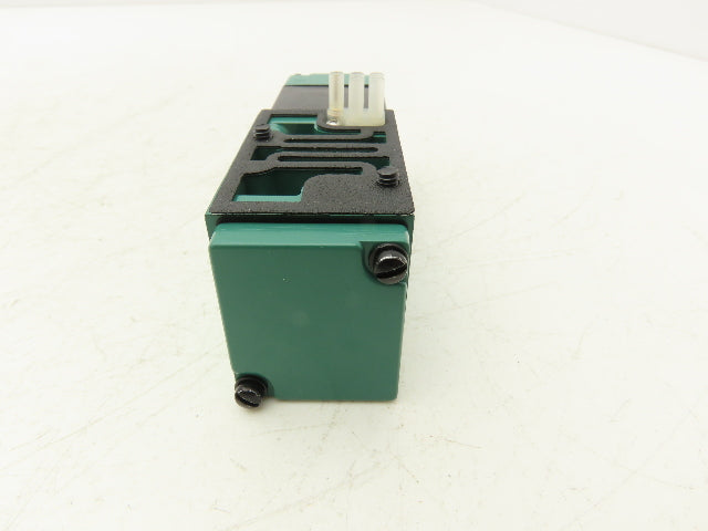 Numatics 081SA400K000030 Pneumatic Solenoid Valve 150PSIG 110-120V/50-60Hz