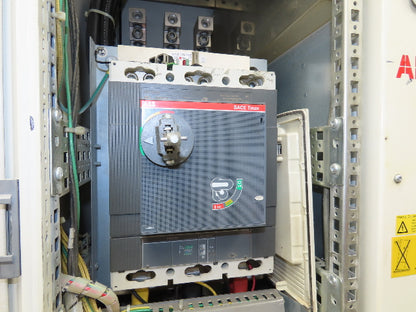 ABB ACS800-U4-0300-5+E210+P901 VFD Variable Speed AC Drive 300Hp 480V 3Ph