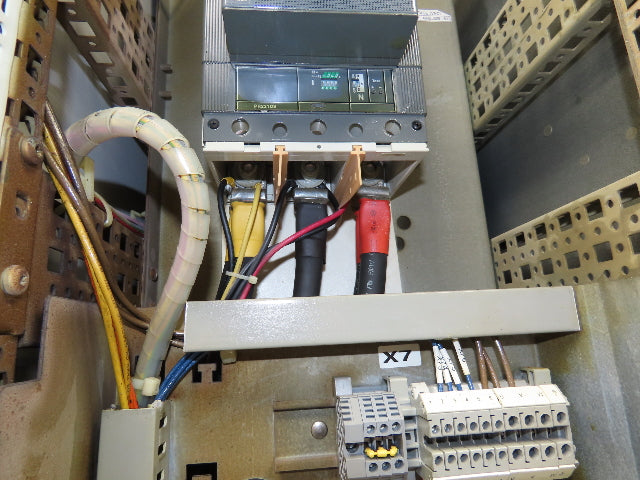 ABB ACS800-U4-0270-5+E210+P901 VFD Variable Speed Motor Drive 250Hp 480V 3Ph
