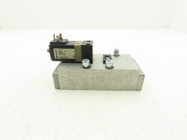Norgren UM2245617210E Pneumatic Direct Solenoid Valve 5/2 Way 145 PSI  24VDC