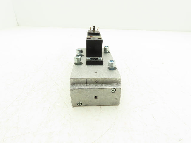 Norgren UM2245617210E Pneumatic Direct Solenoid Valve 5/2 Way 145 PSI  24VDC